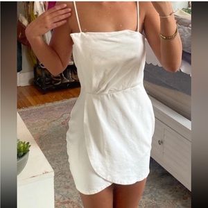 Lulu’s white mini dress